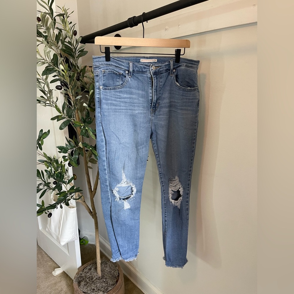 Women's Blue Distressed Jeans